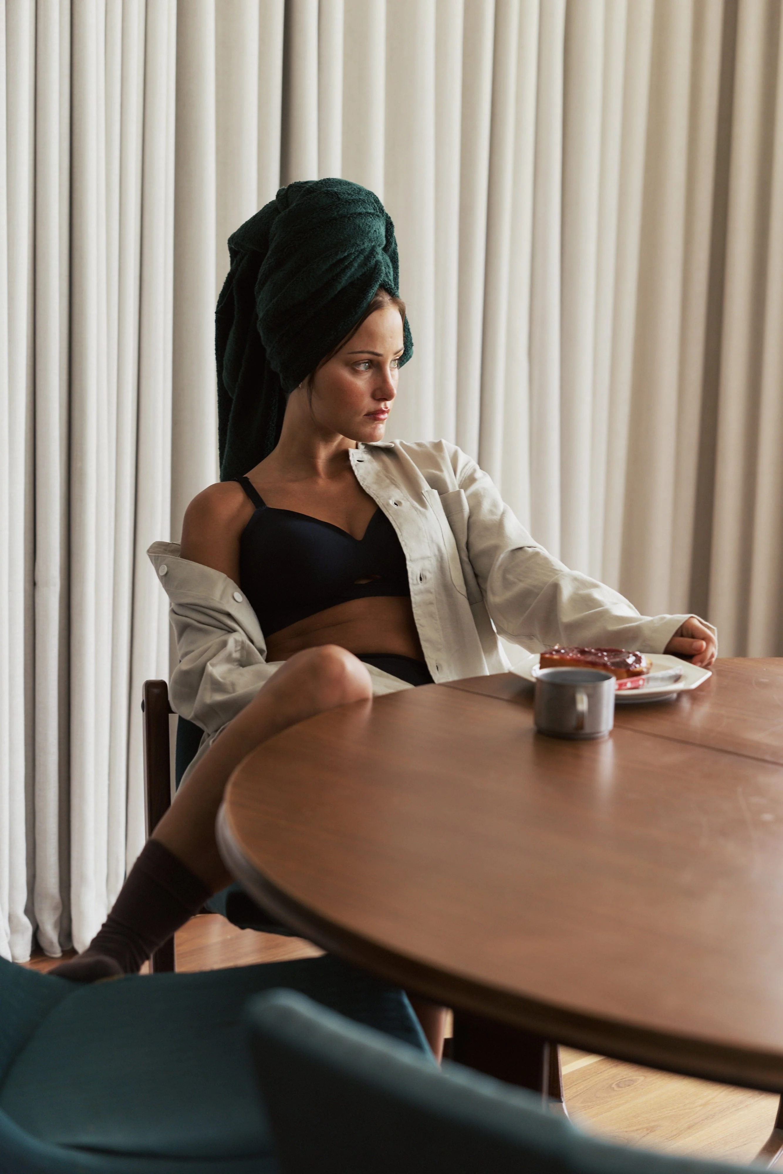 BioFlex™ Wireless Cross Over Lift Bra - Image 13