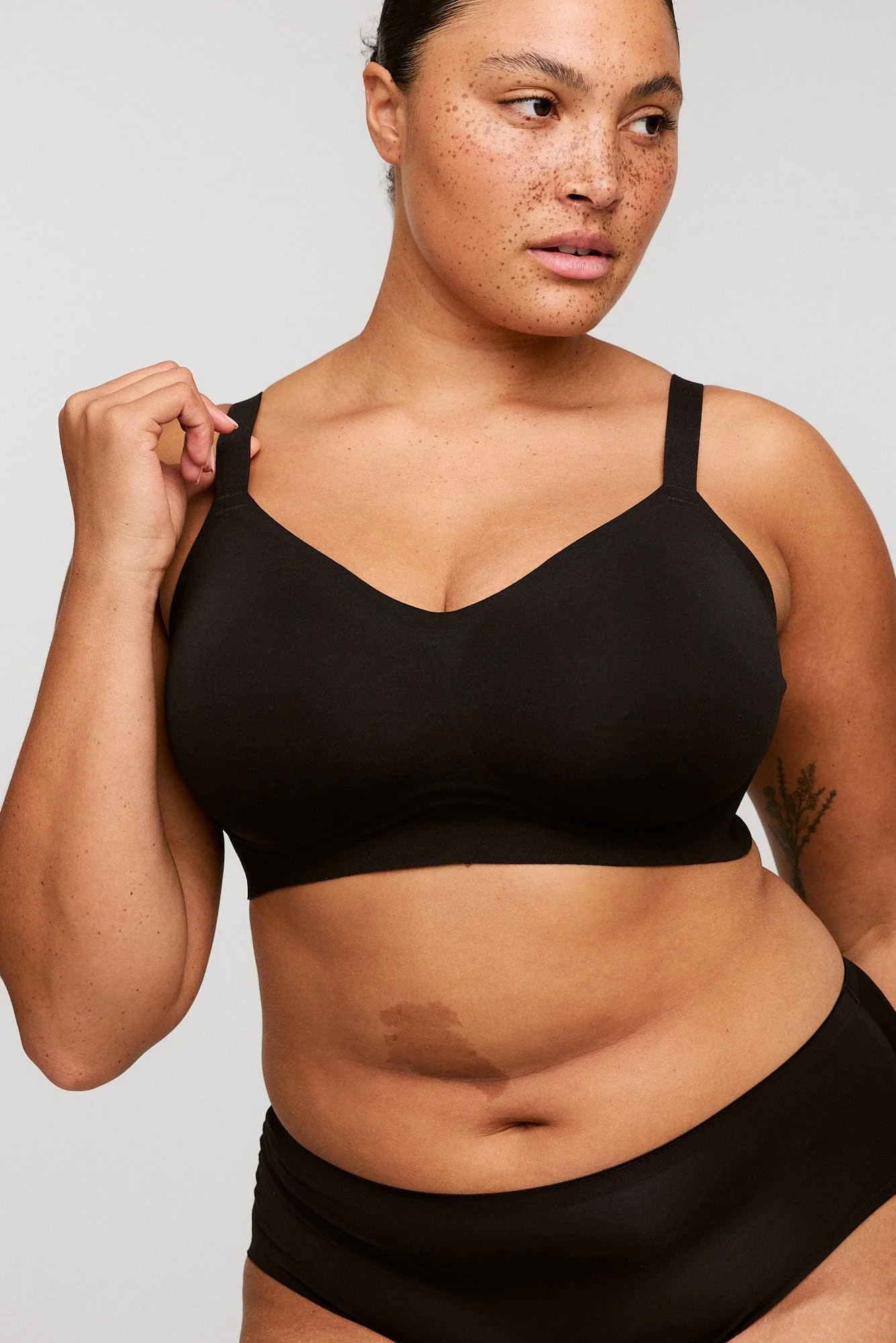 BioFlex™ Wireless Full Bust T-shirt Bra - Image 8