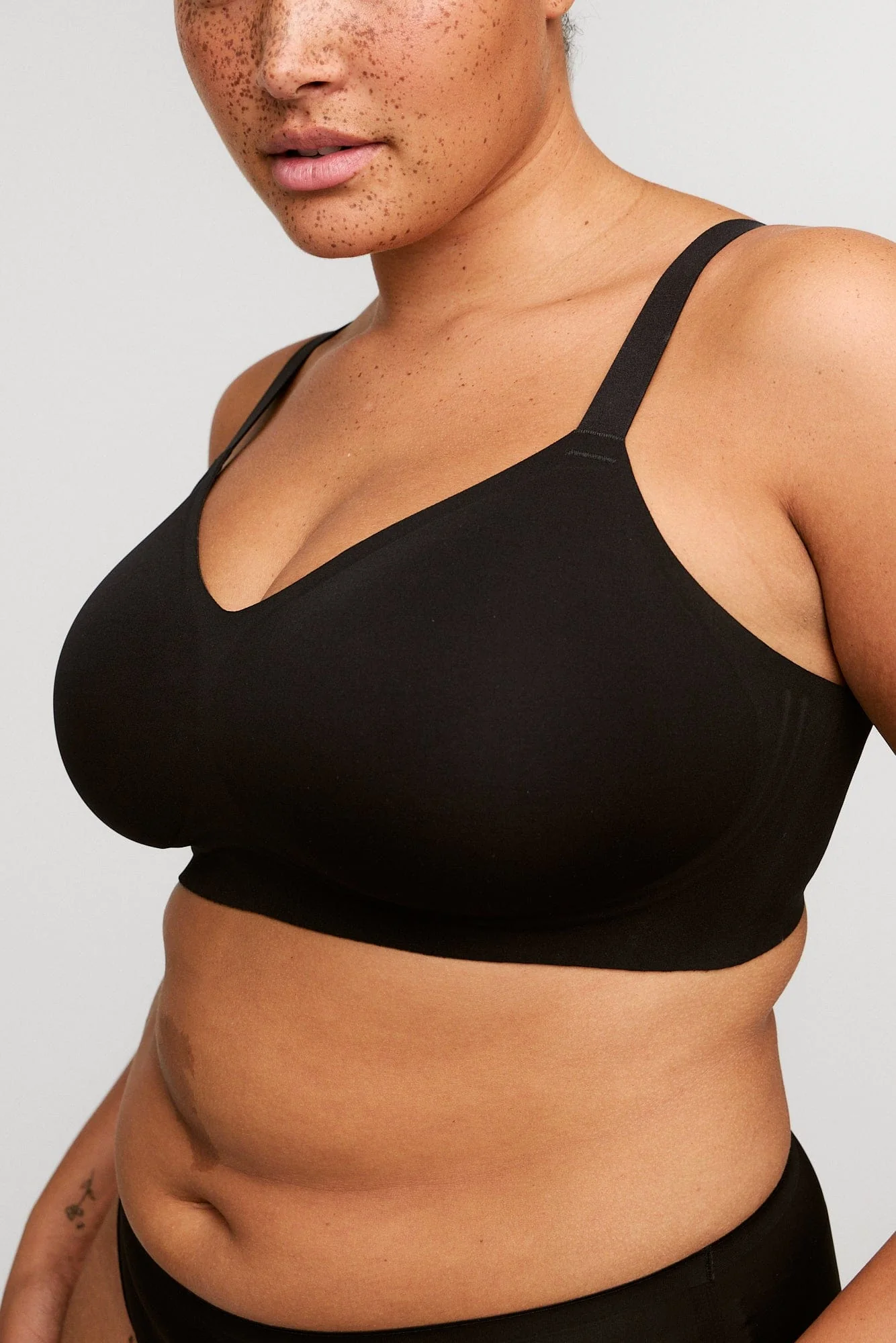 BioFlex™ Wireless Full Bust T-shirt Bra - Image 9