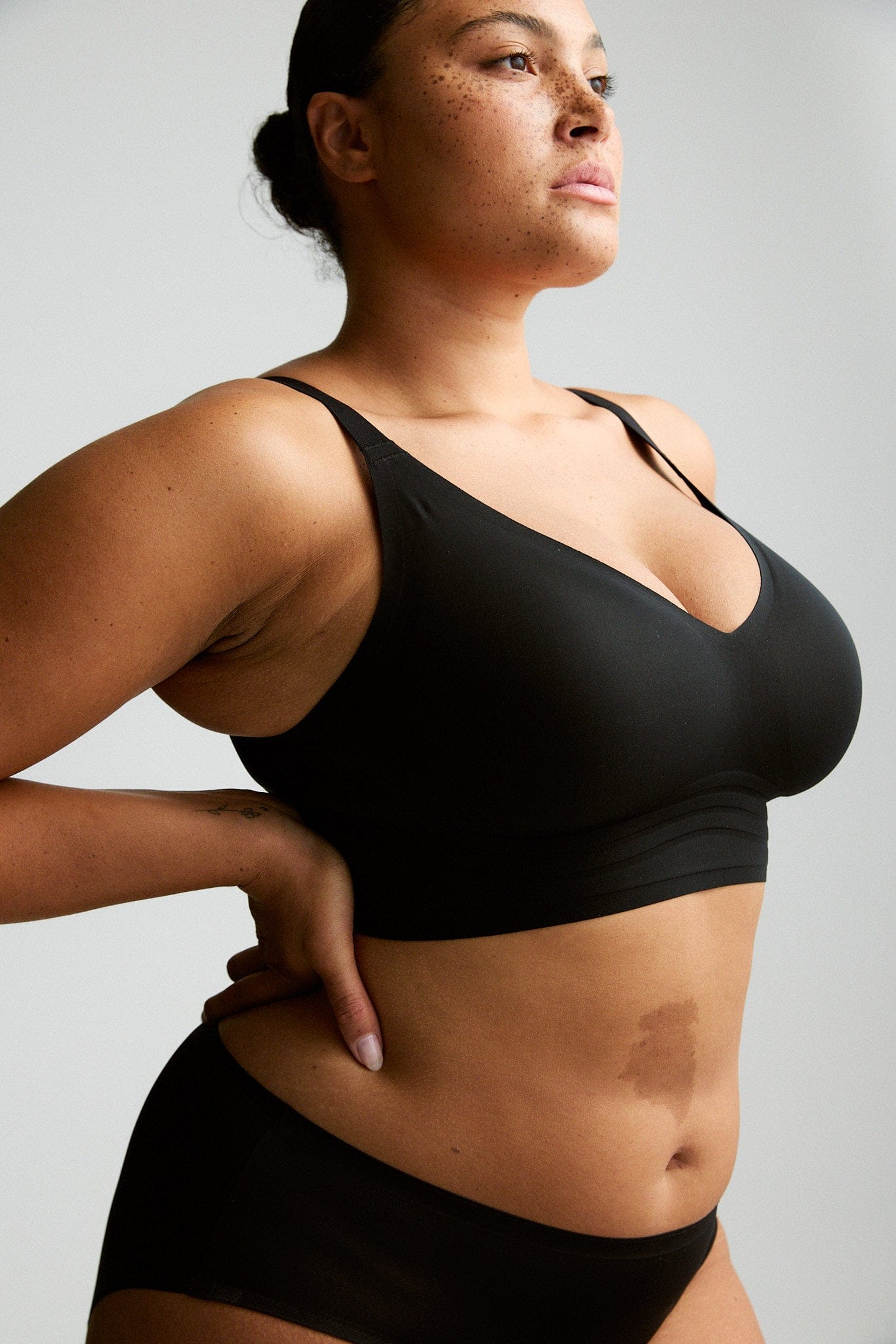 GlowTint™ Full Bust Travel Bra - Image 12