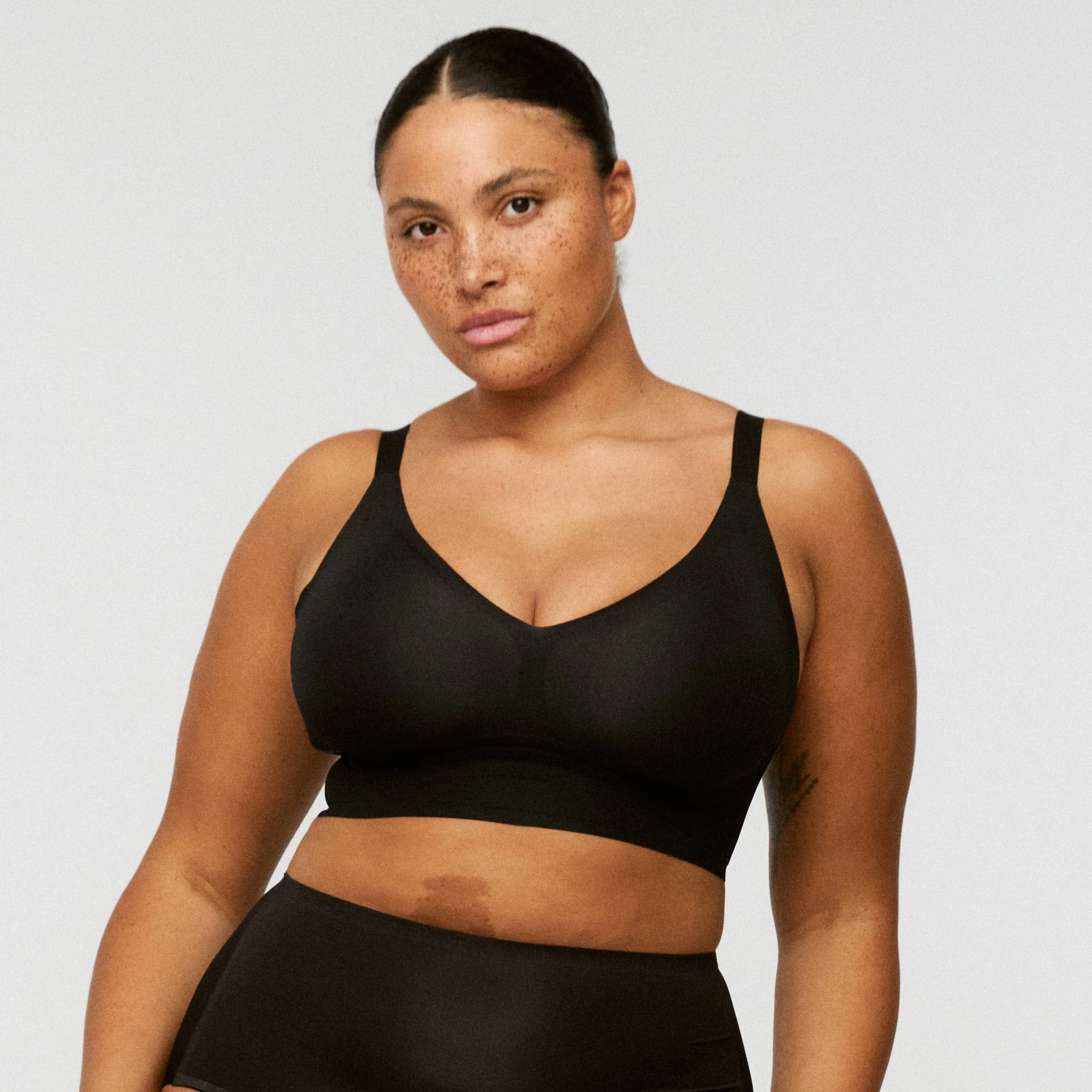 GlowTint™ Full Bust Travel Bra - Image 4