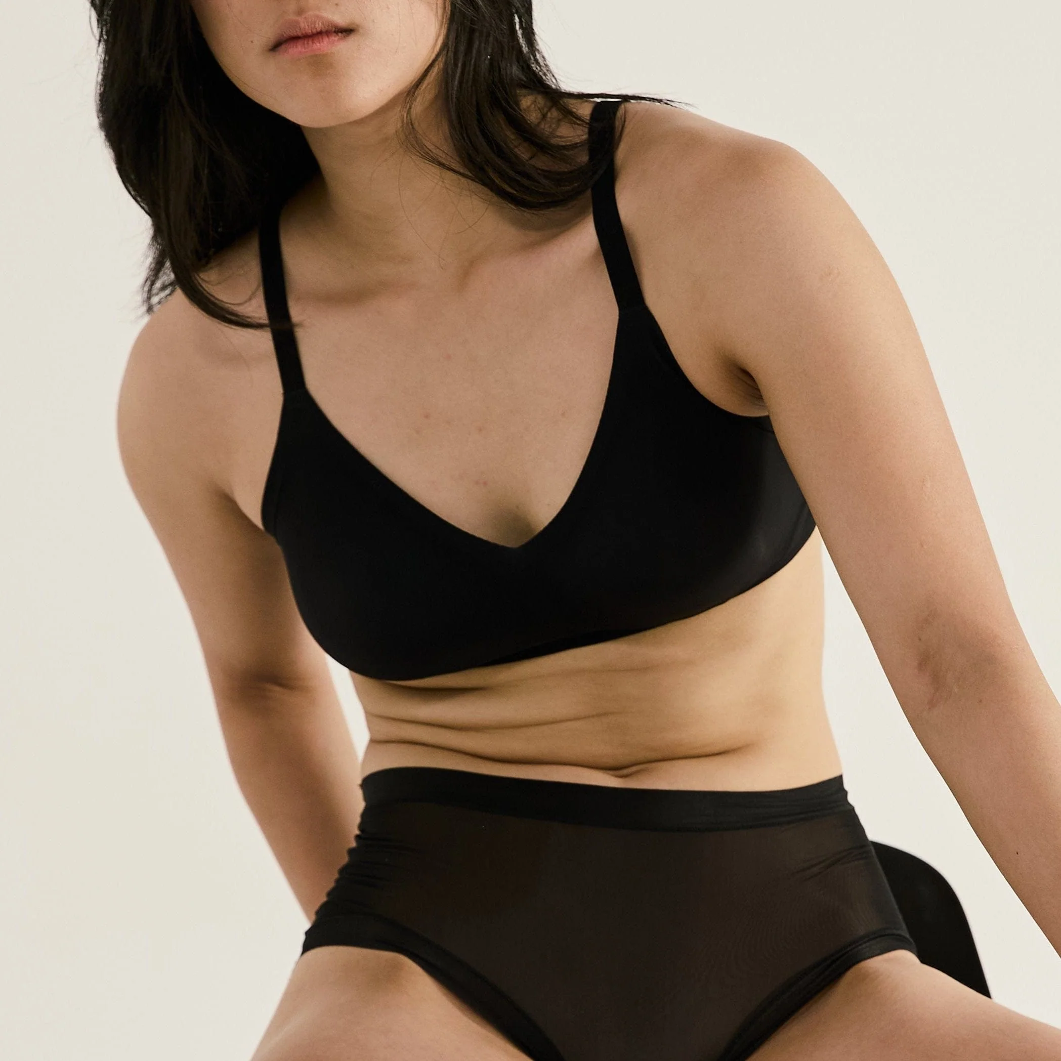 GlowTint™ Travel Bra - Image 12
