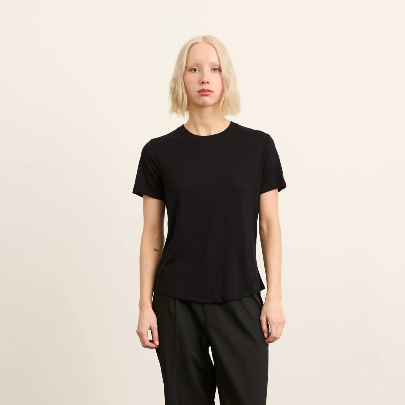 Women's BreezeBlend™ Crew neck T-shirt - Image 8