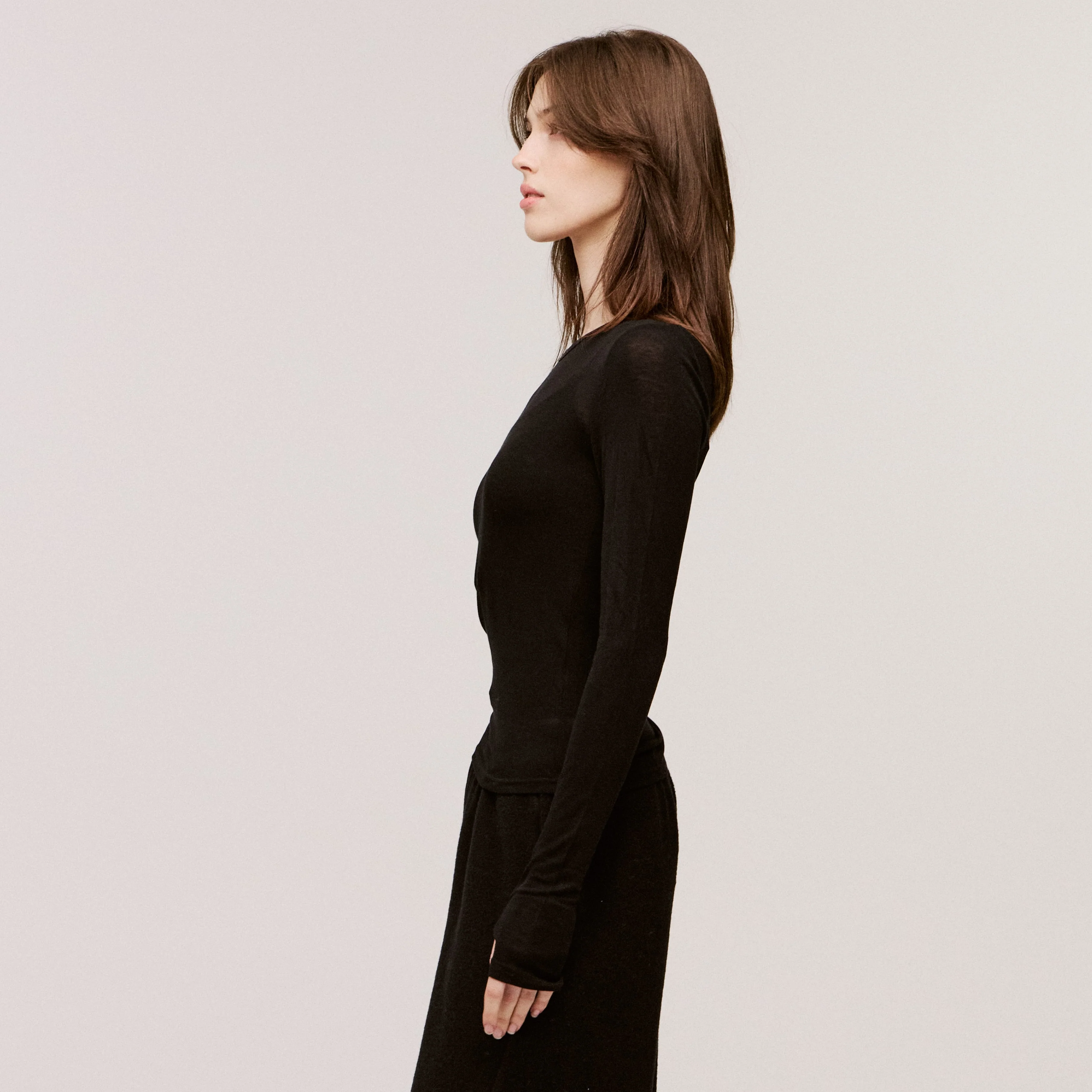 Women’s Cashmere-Blend Crew Long Sleeve - Image 11
