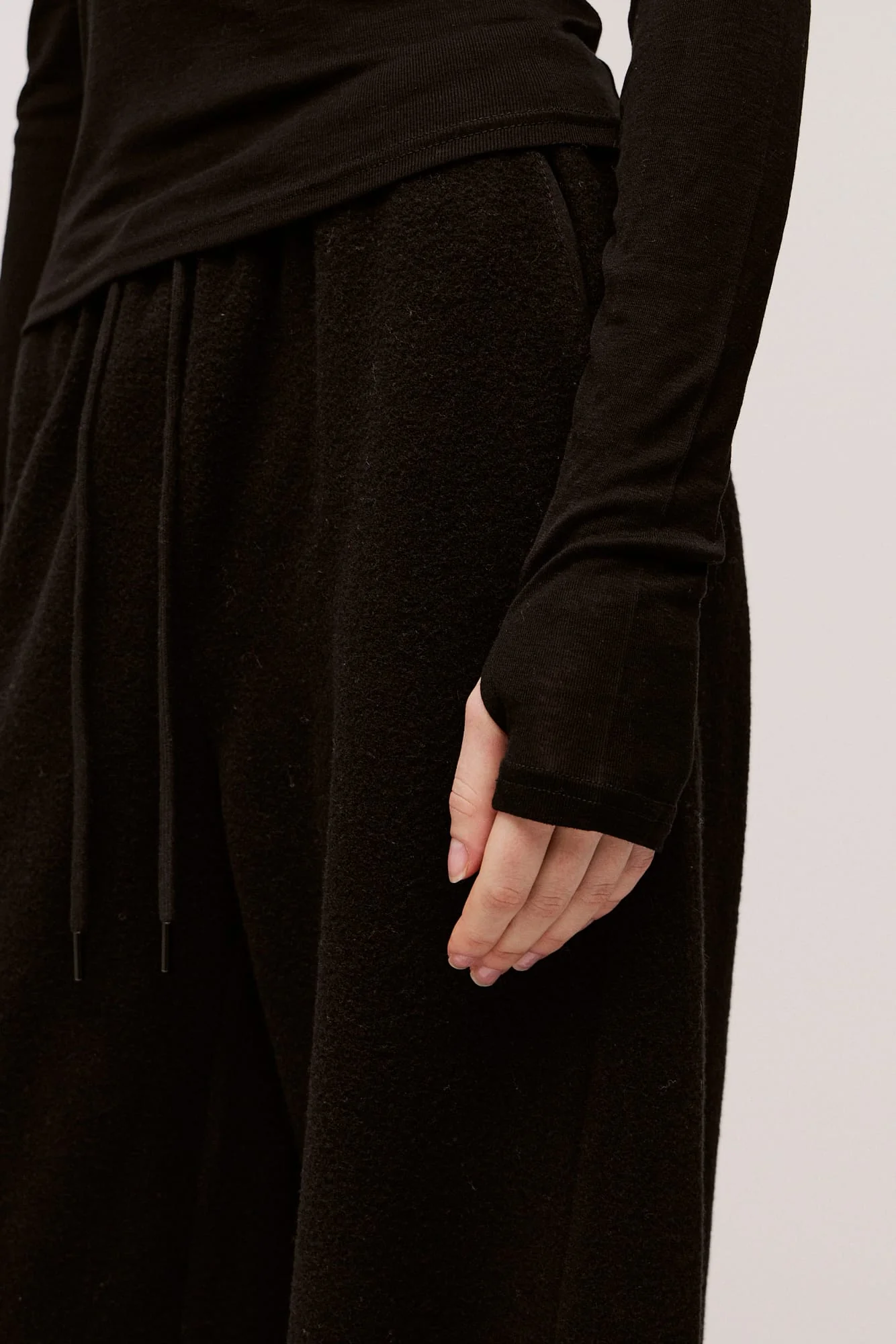 Women’s Cashmere-Blend Crew Long Sleeve - Image 14
